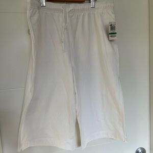 NWT Karen Scott wide leg capris